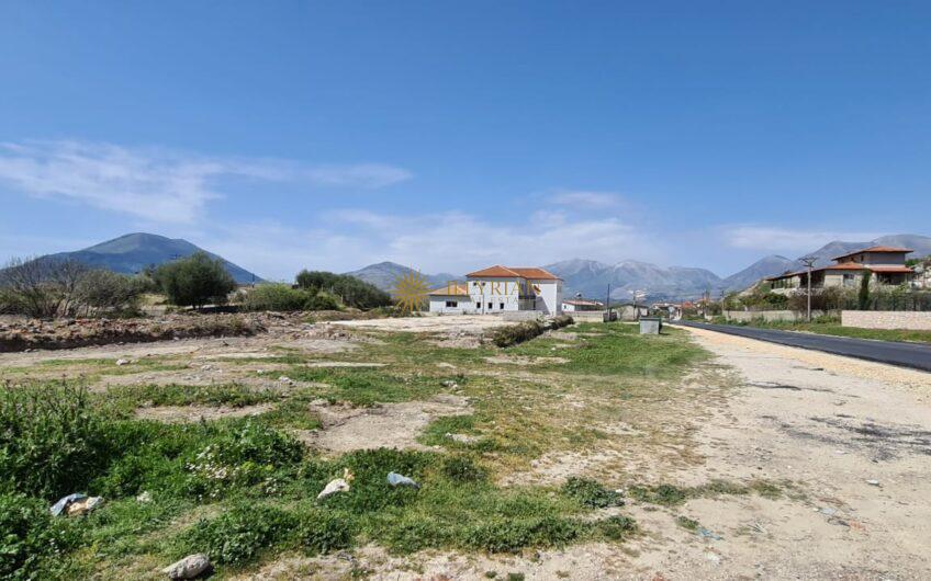Tokë në shitje, Autostrada Kardhiq-Sarande.