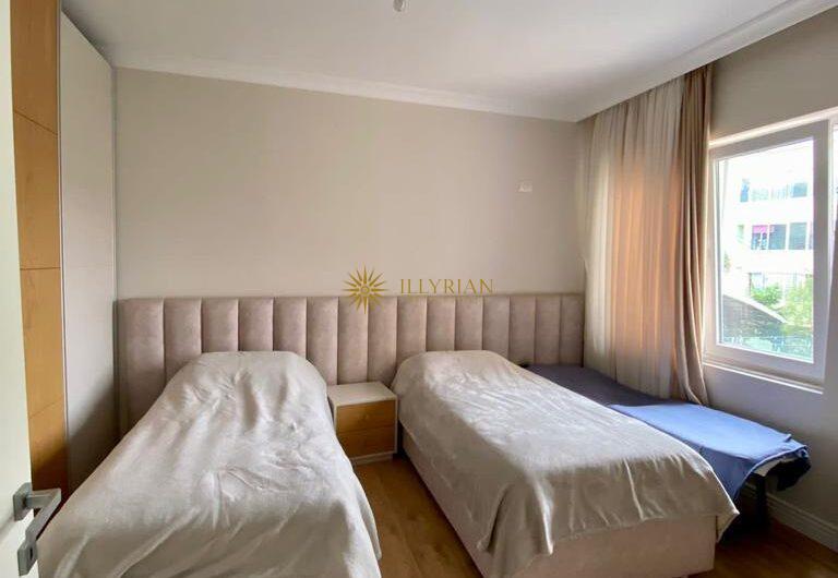 Duplex në shitje/qera, Sauk