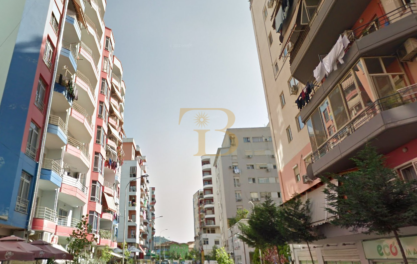 Ambjent biznesi në shitje, Yzberisht