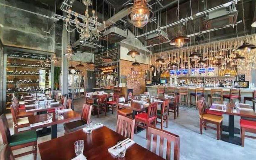 Ambjent Bar-Restorant në shitje, Komuna e Parisit