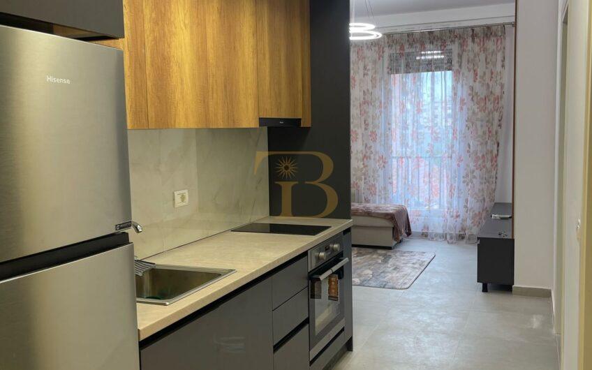 Apartament 1+1+post parkimi me qera, Shkolla e Kuqe
