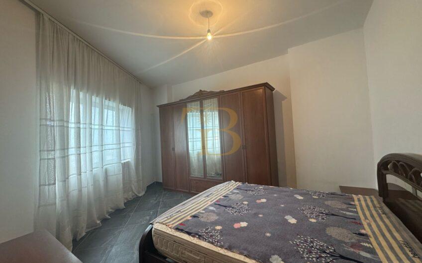Apartament 1+1 me qera, Astir