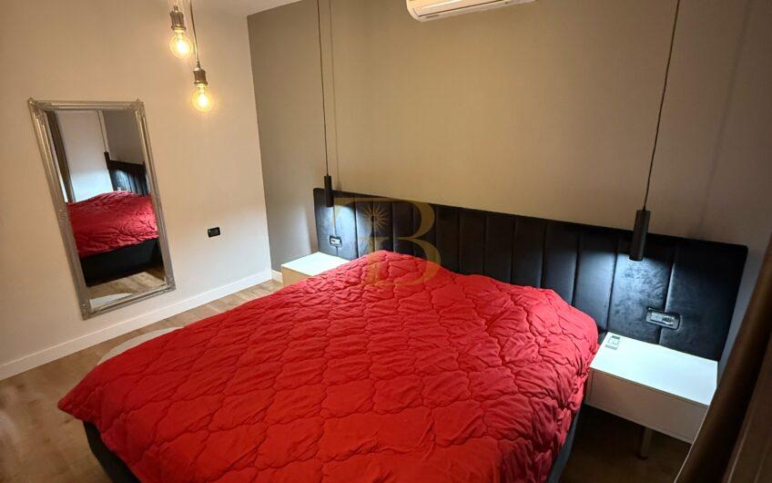 Apartament 1+1 me qera, Komuna e Parisit