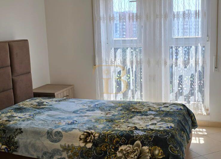 Apartament 3+1+2/2 poste parkimi në shitje, Shkolla e Bashkuar
