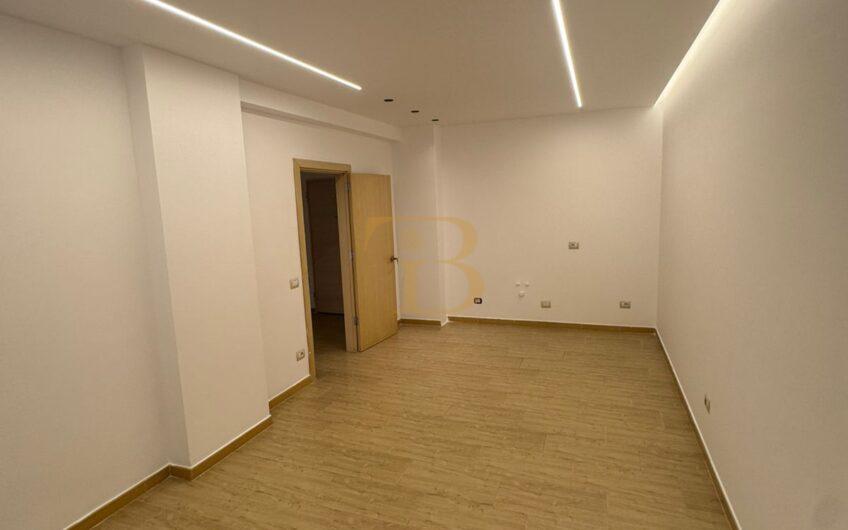 Ambjent zyrash me qera, Rruga Myslym Shyri