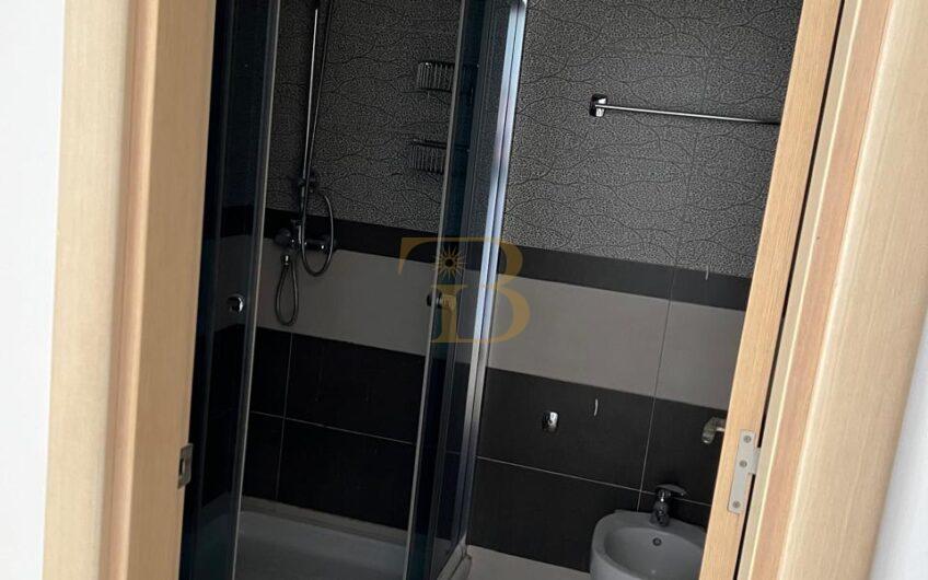 Ambjent zyrash me qera, Rruga Myslym Shyri