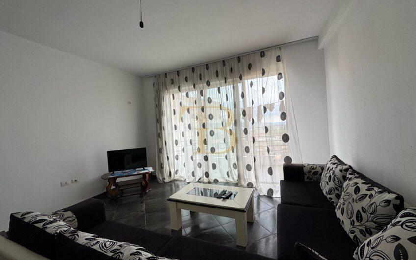 Apartament 1+1 me qera, Astir