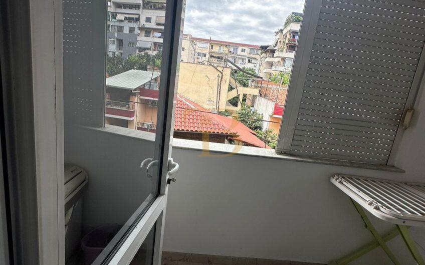 Apartament 1+1 me qera, Rruga Myslym Shyri