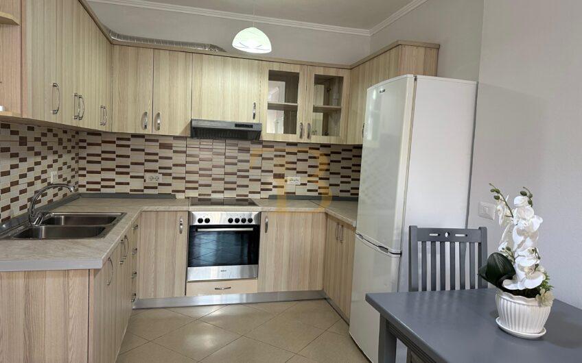 Apartament 2+1 me qera, Selvia