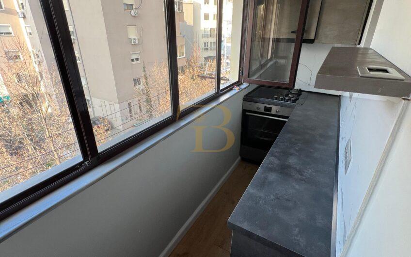 Apartament 1+1 me qera, Ish Parku i Autobuzave