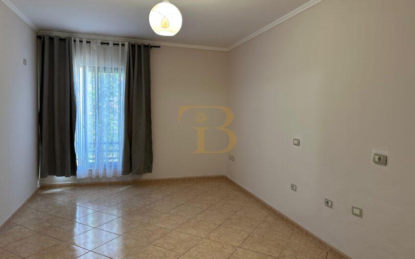 Apartament 2+1 me qera, Selvia