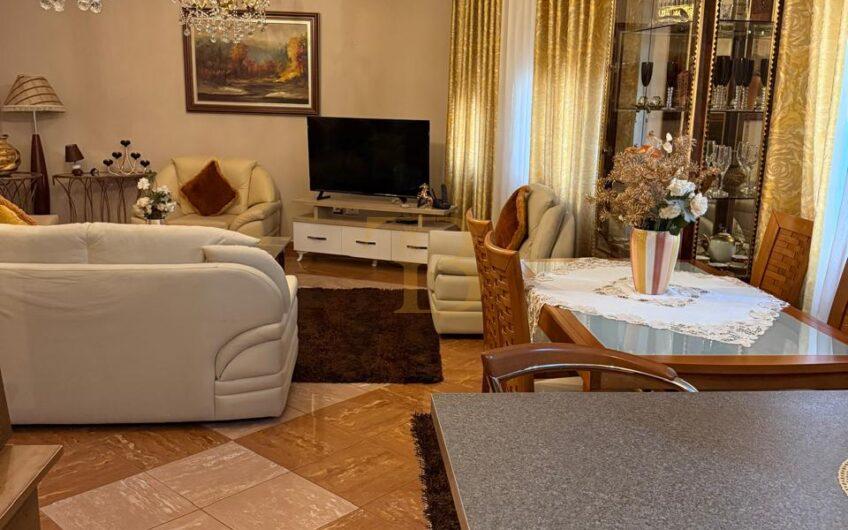 Apartament 2+1 me qera, Qendër