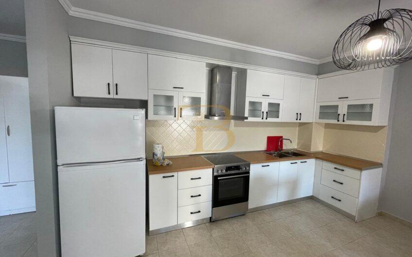 Apartament 2+1+2 me qera, Komuna e Parisit