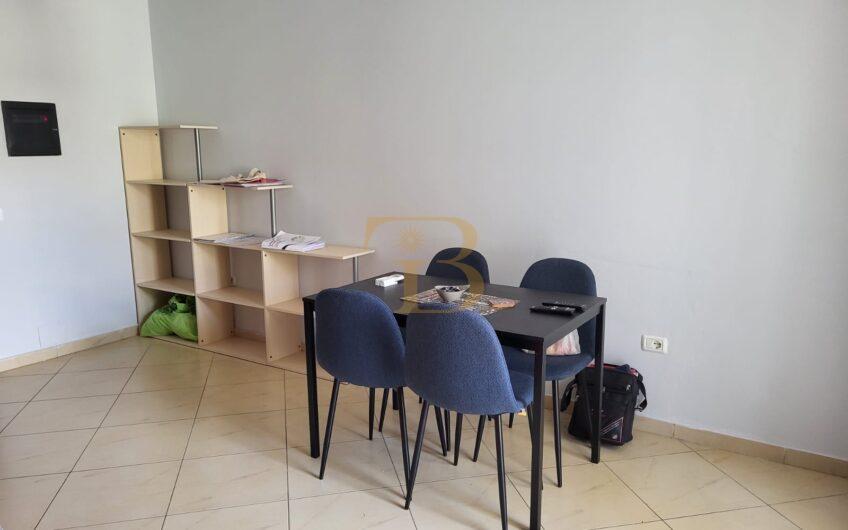 Apartament 2+1+2/post parkimi me qera, Kopshti Botanik