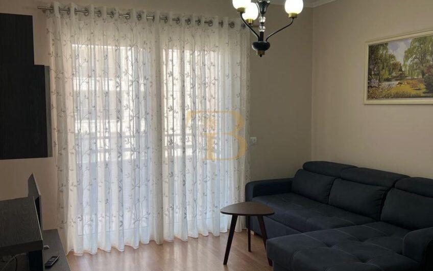 Apartament 1+1 me qera, Rruga e Kavajës