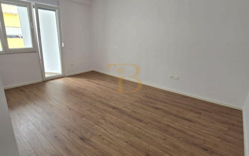 Apartament 2+1+2 në shitje, Rruga e Kavajës