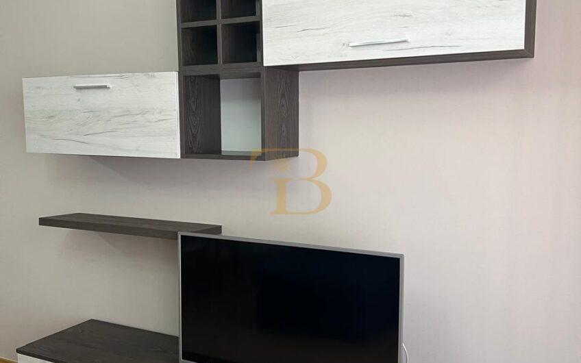 Apartament 1+1 me qera, Rruga e Kavajës