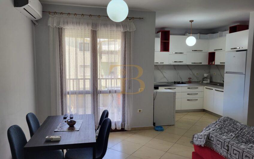 Apartament 2+1+2/post parkimi me qera, Kopshti Botanik
