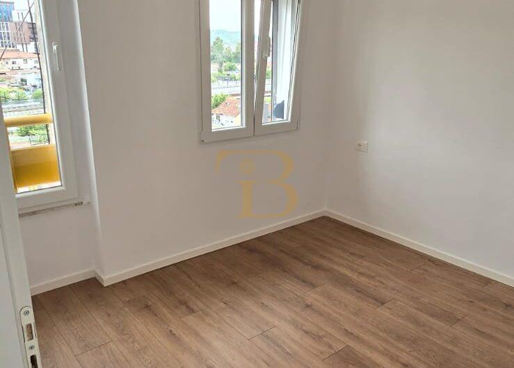 Apartament 1+1 në shitje, Përballë Delijorgjit