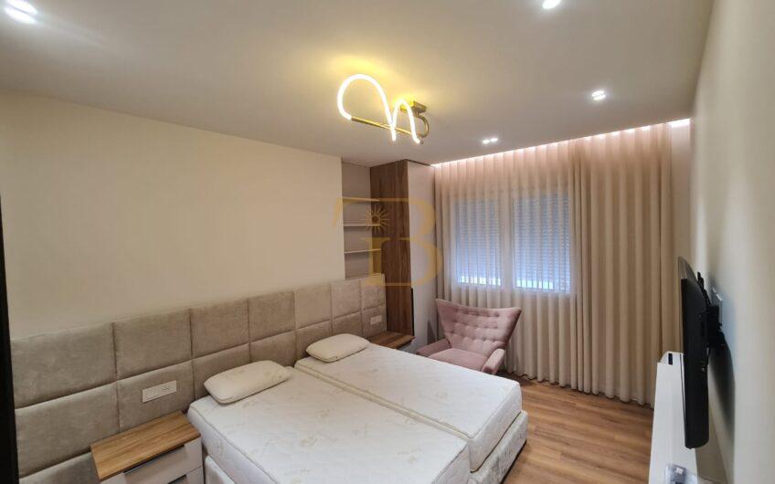 Apartament 1+1/Garazh me qera, Pazari i Ri