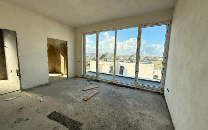 Vilë 2-katëshe në shitje, Lakeside Residence