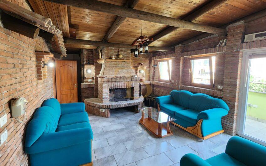 Penthouse me qera, Liqeni i Thatë