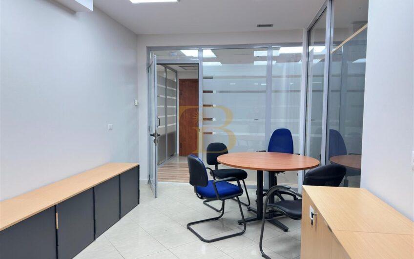 Ambjent zyrash me qera, Kullat Binjake