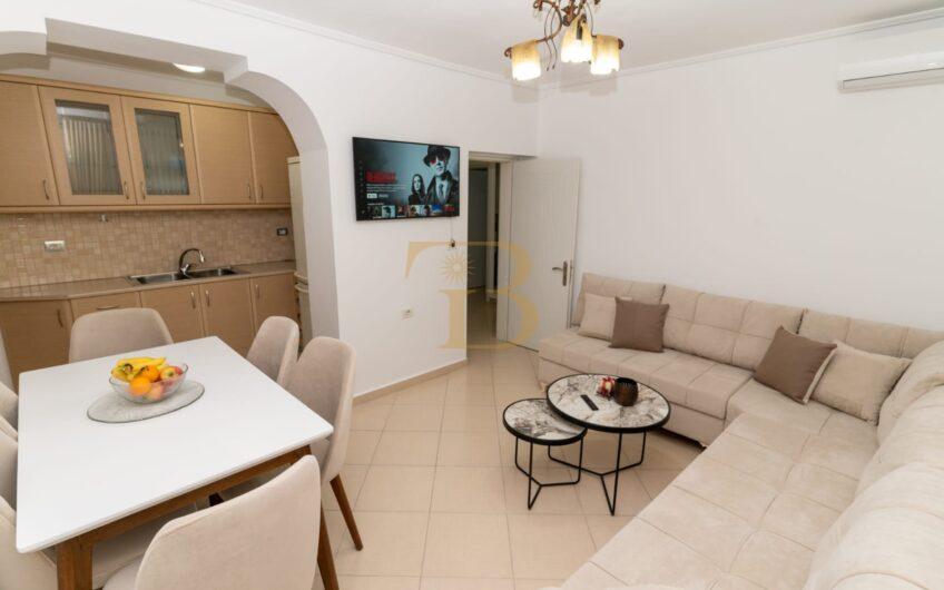 Apartament 2+1 me qera, Sarandë