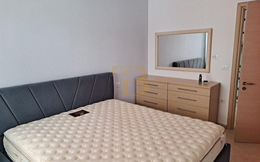 Apartament 2+1/post parkimi me qera, Liqeni i Thatë