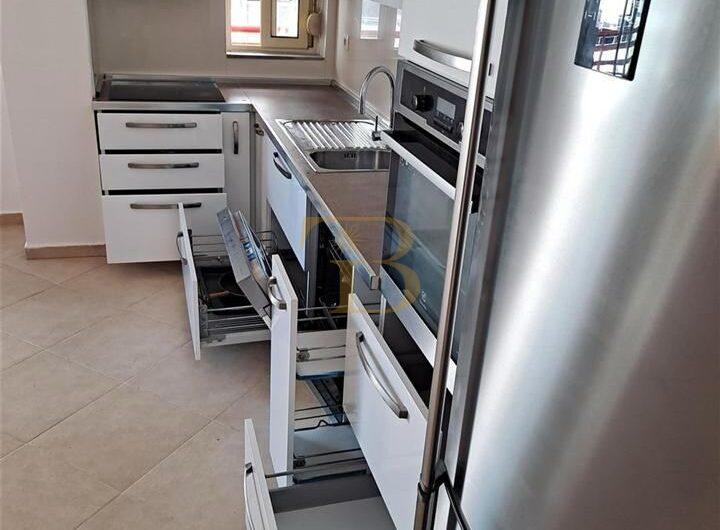 Apartament 2+1/post parkimi me qera, Liqeni i Thatë