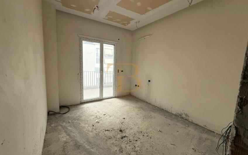 Apartament 3+1+2 në shitje, Shkozë