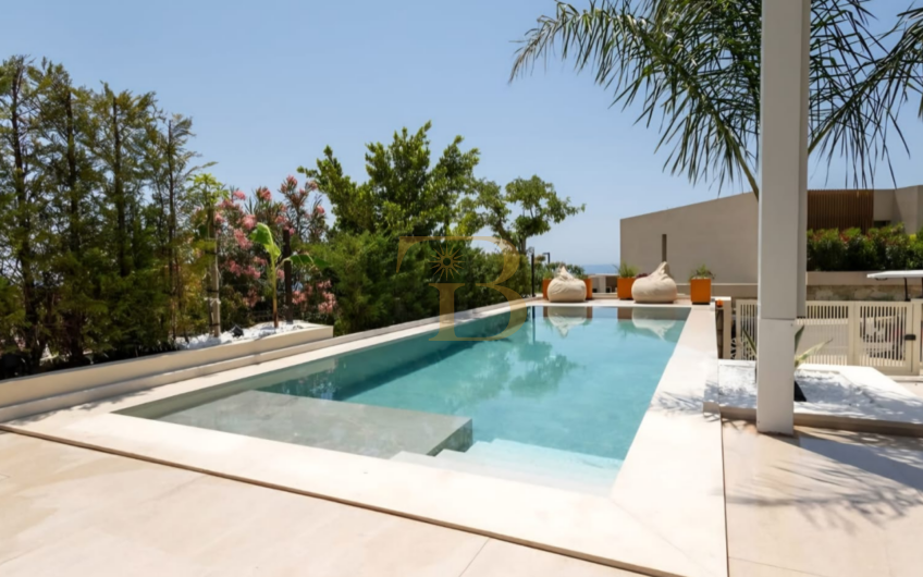 Vilë 2-katëshe në shitje, Green Coast