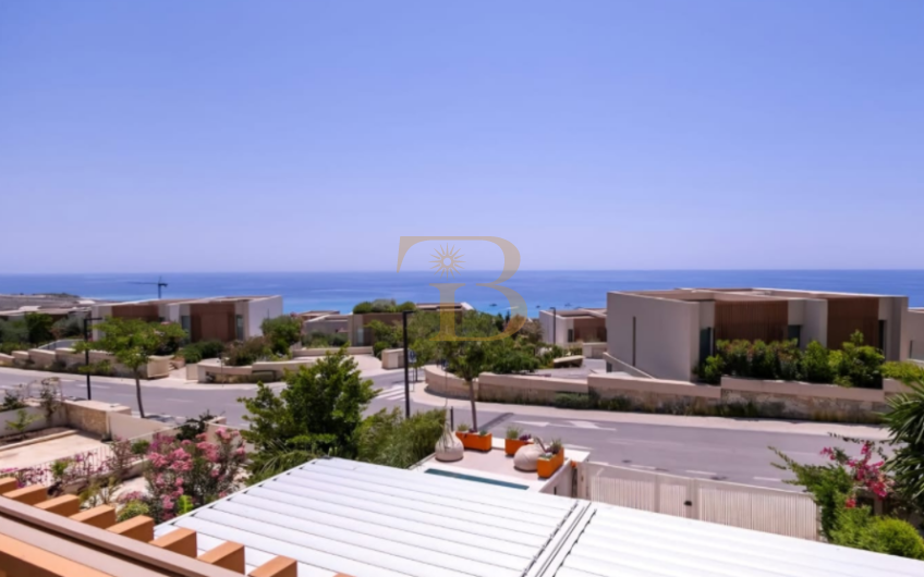 Vilë 2-katëshe në shitje, Green Coast