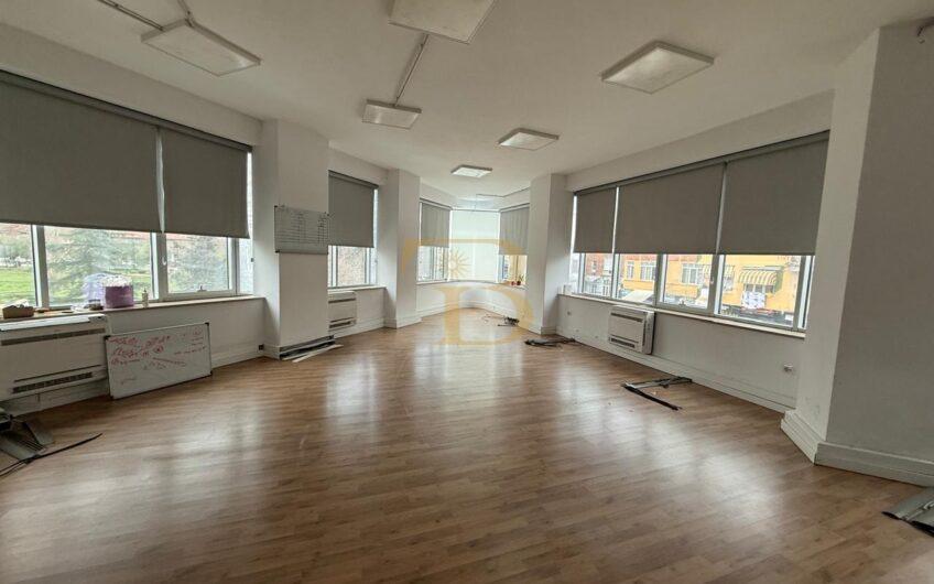 Ambjent zyrash me qera, Stadiumi Dinamo