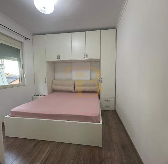 Apartament 1+1 me qera, Liqeni i Thatë