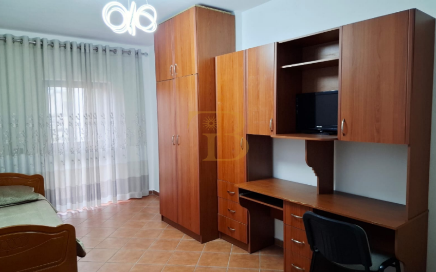 Apartament 2+1 me qera, Rruga Myslym Shyri