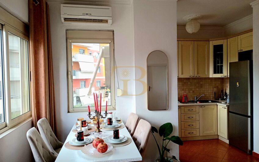 Apartament 1+1 me qera, Liqeni i Thatë