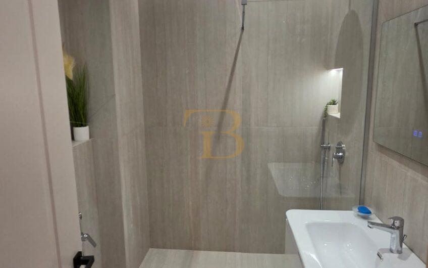 Ambjent zyrash/post parkim me qera, Stadiumi Air Albania