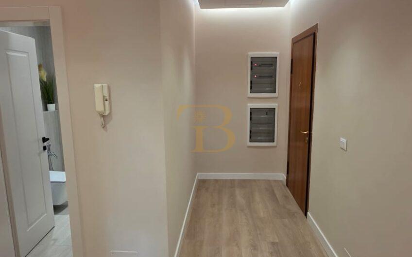 Ambjent zyrash/post parkim me qera, Stadiumi Air Albania