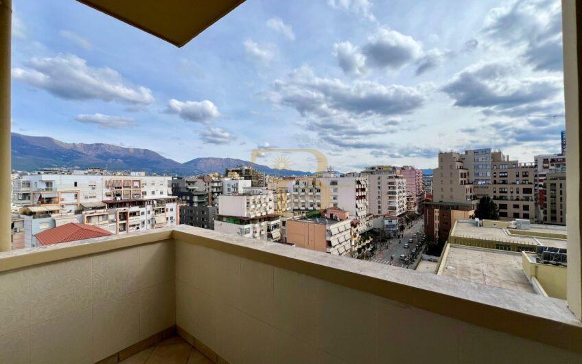 Apartament 2+1+2 me qera, Rruga Barrikadave