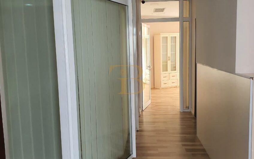 Ambjent zyrash me qera, Kopshti Zoologjik