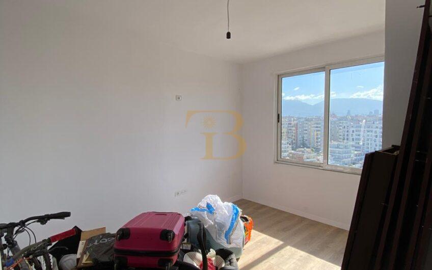 Apartament 2+1+2/ verandë në shitje, Astir
