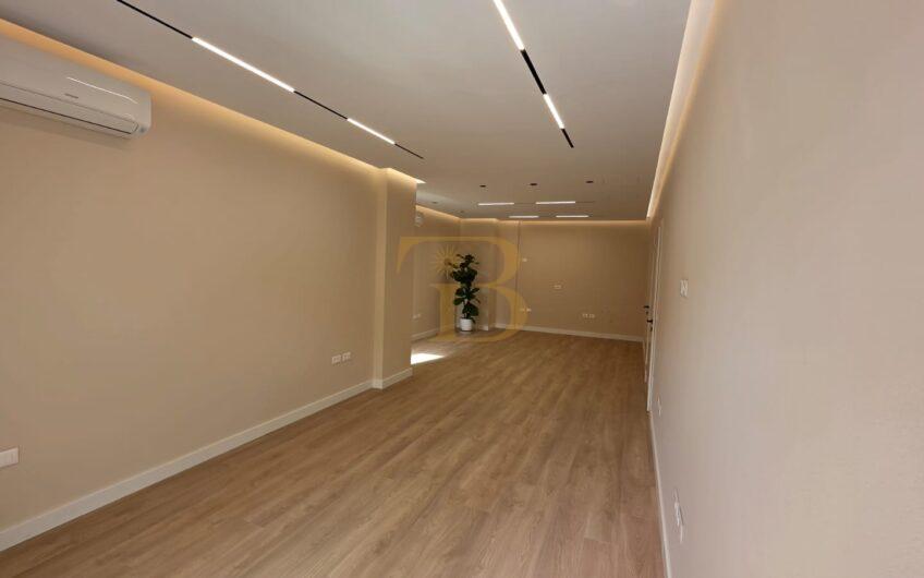 Ambjent zyrash/post parkim me qera, Stadiumi Air Albania