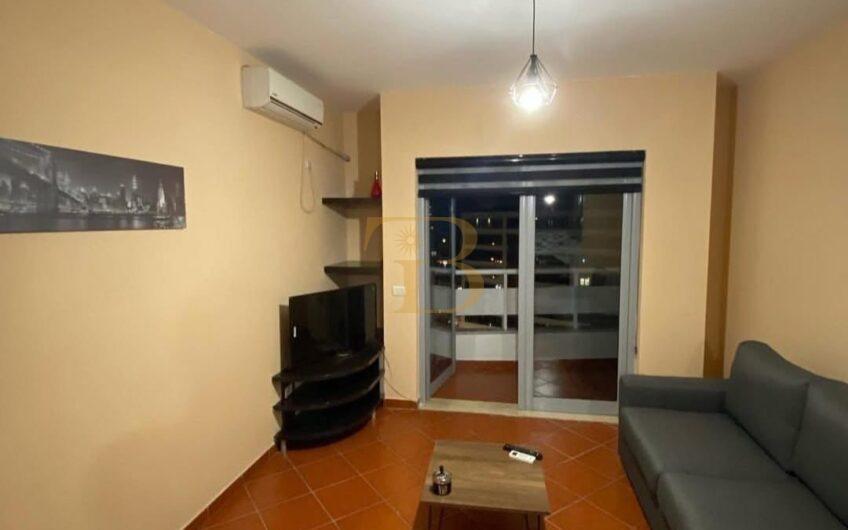 Apartament 1+1/ post parkimi me qera, Pallati me Shigjeta