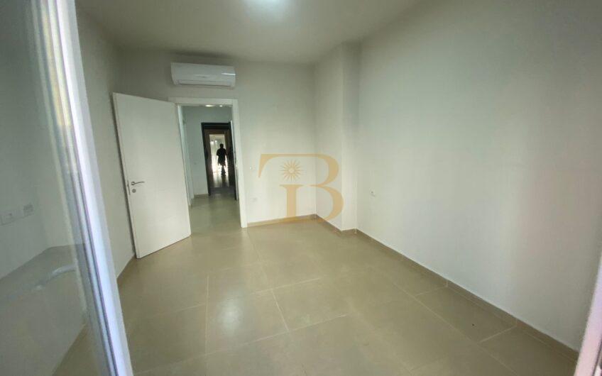 Ambjent zyrash me qera, Rruga Kosovareve