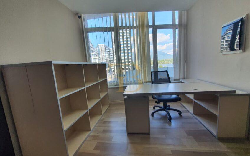 Ambjent zyrash me qera, Kopshti Zoologjik