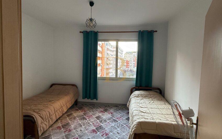 Apartament 2+1 me qera, Astir