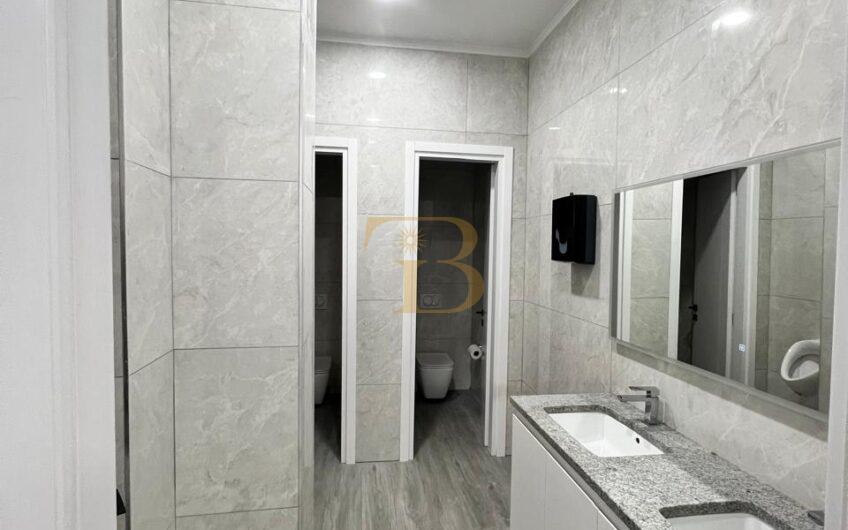 Ambjent zyrash me qera, Rruga Hoxha Tahsim