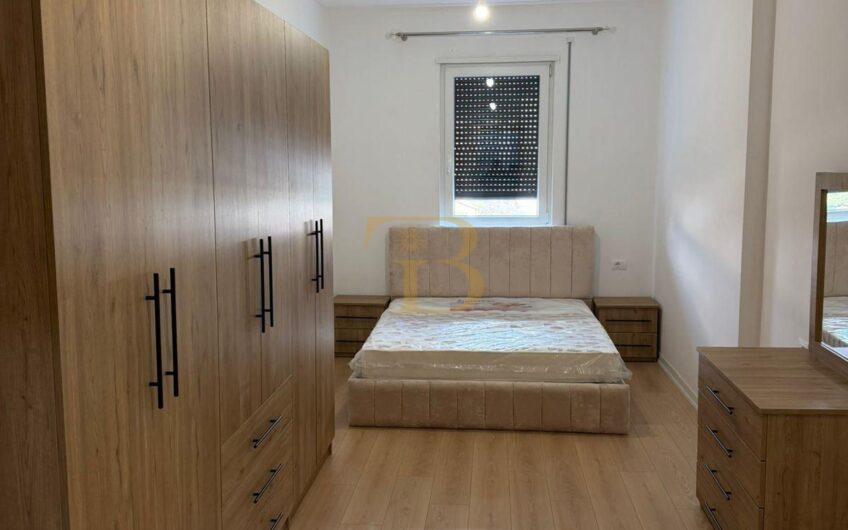 Apartament 2+1 me qera, Rruga 5 Maji