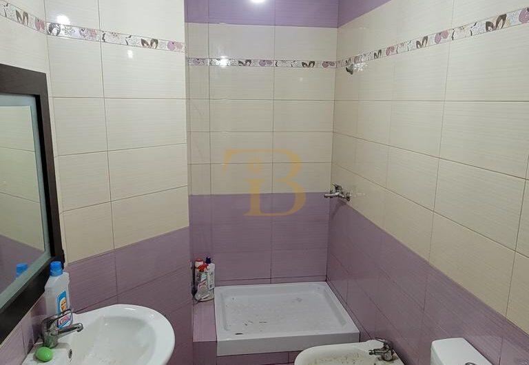 Ambjent biznesi me qera, pranë Sheshit Wilson